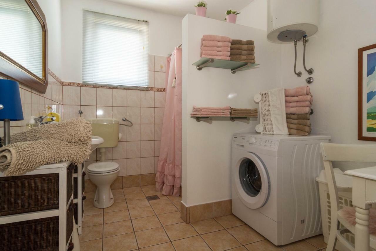 Apartman Felice Starigrad Paklenica Buitenkant foto
